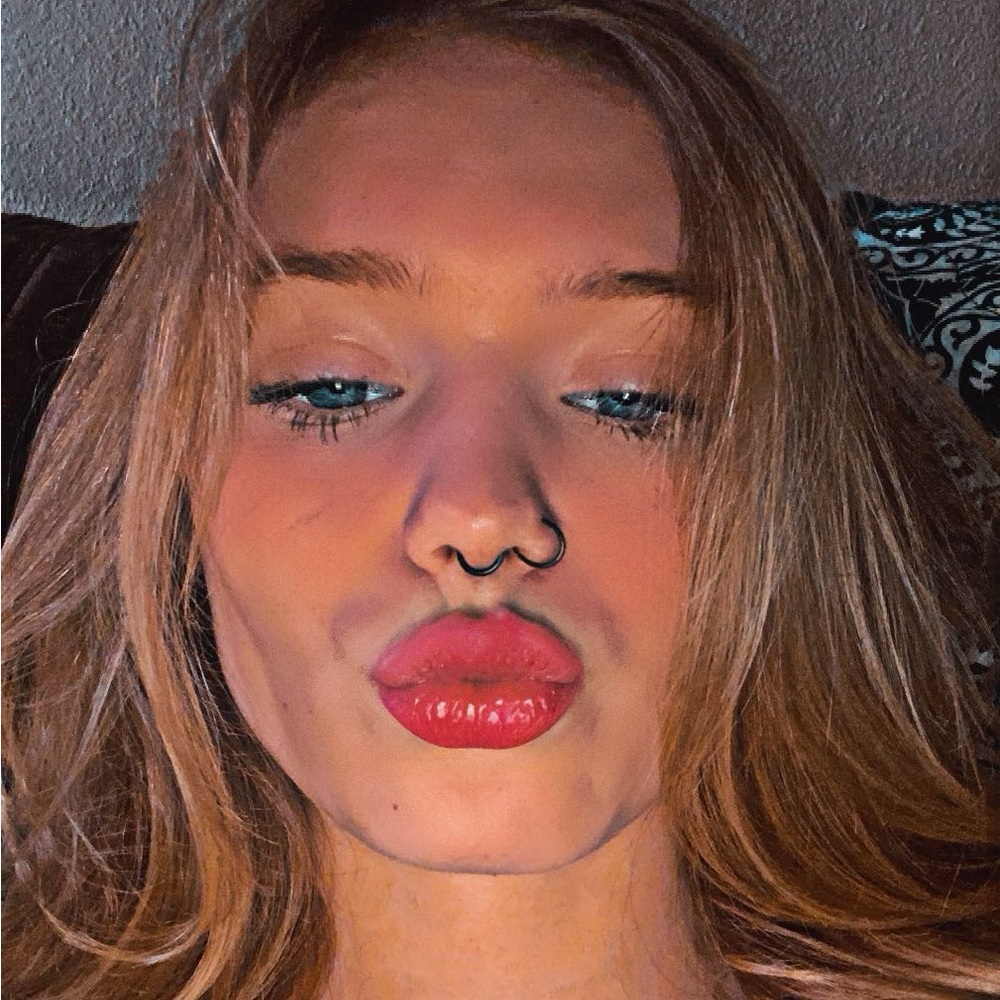 Meet your Posher, Destiny